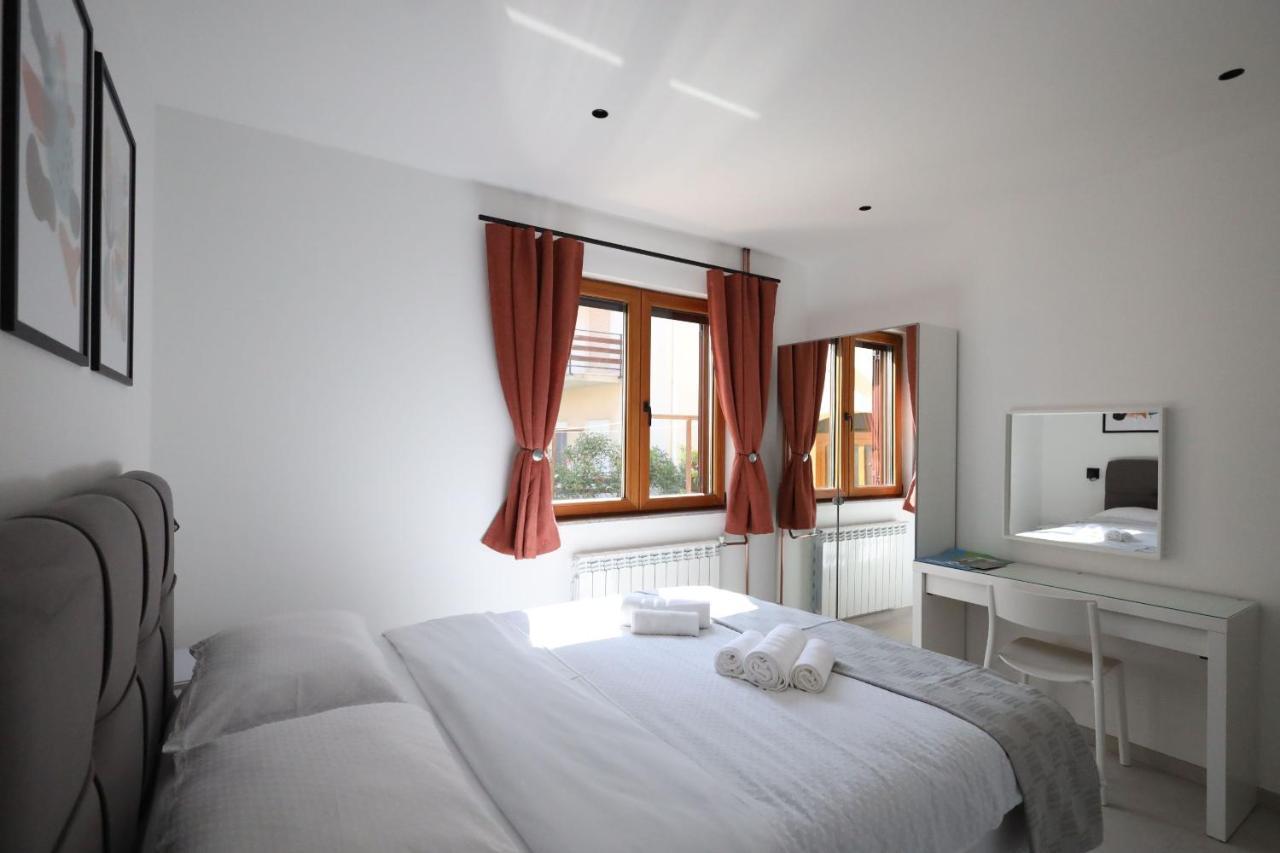 מדולין Apartments Maestral מראה חיצוני תמונה